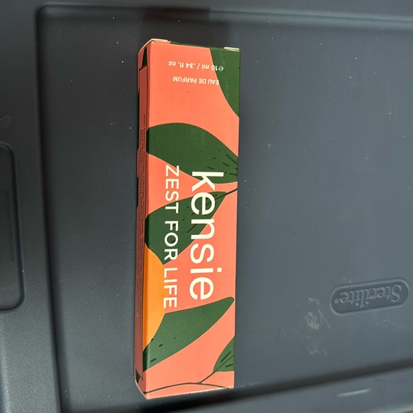KENSIE ZEST FOR LIFE FRAGRANCE SPRAY - Picture 1 of 3